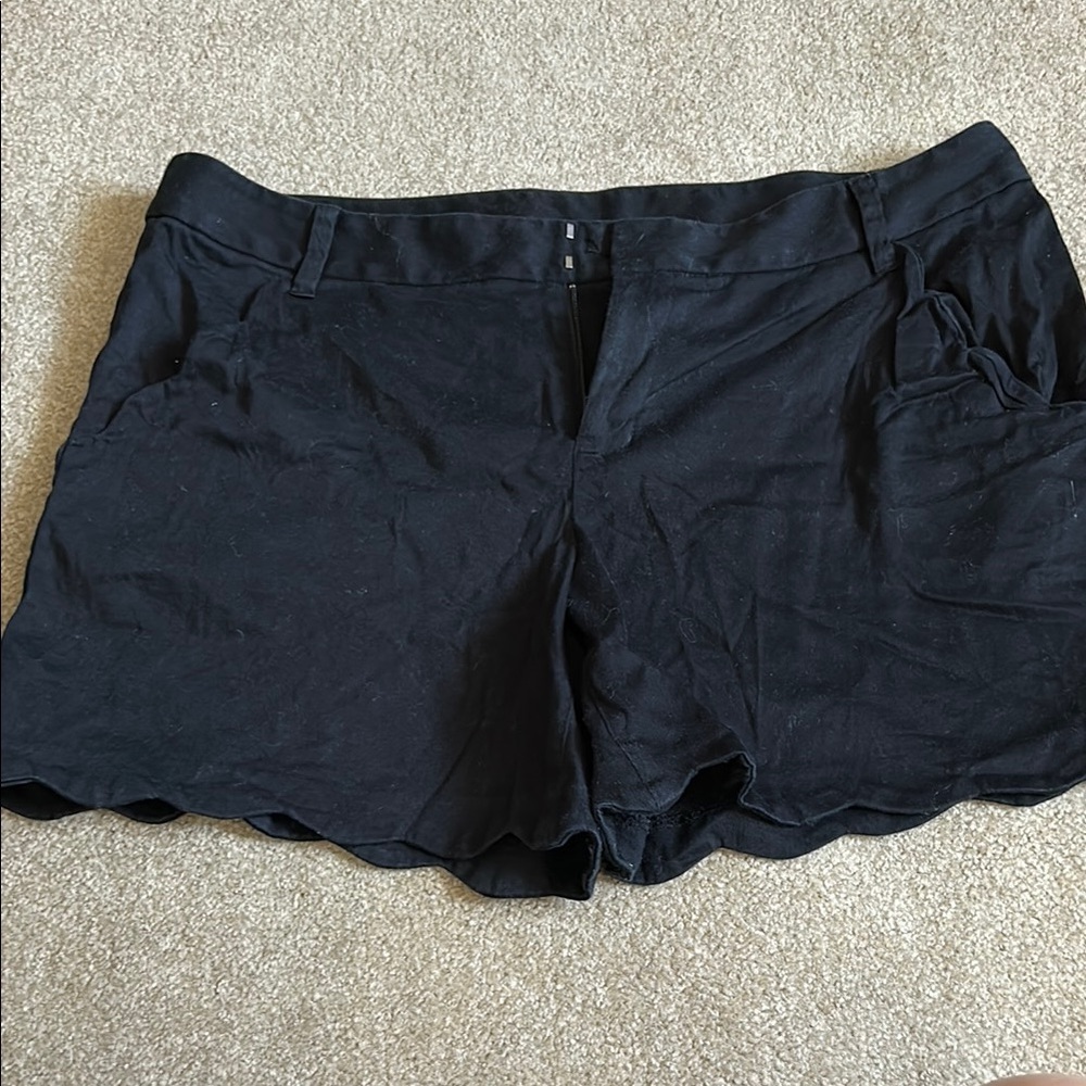 INC International Concepts Black Bermuda Shorts Mid-Length